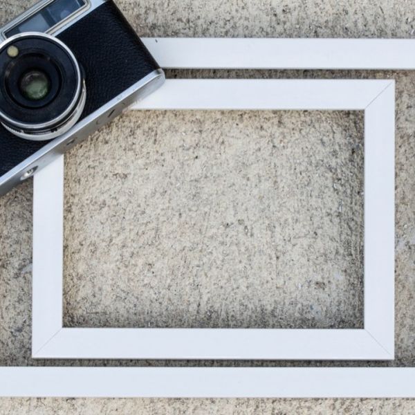 Bilderrahmen und Fotoapparat